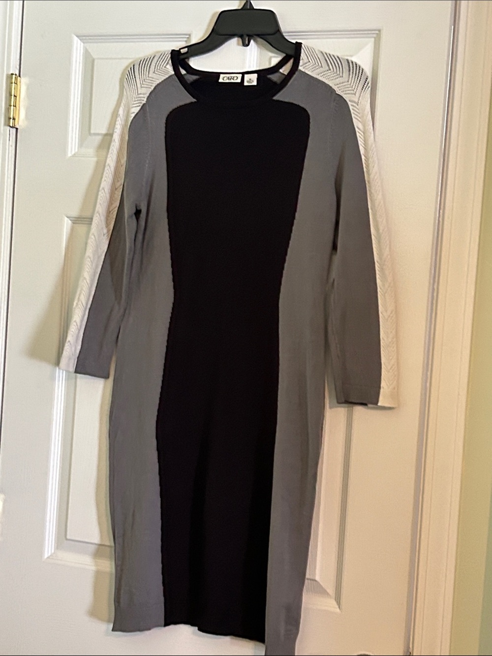 Cato Black and Gray Long-Sleeve Colorblock Sheath Dress